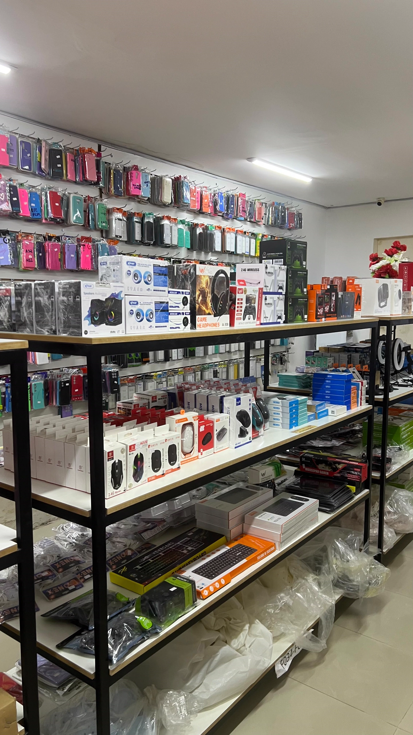 Interior da loja Metaorizon Variedades no Eusébio, foto 19